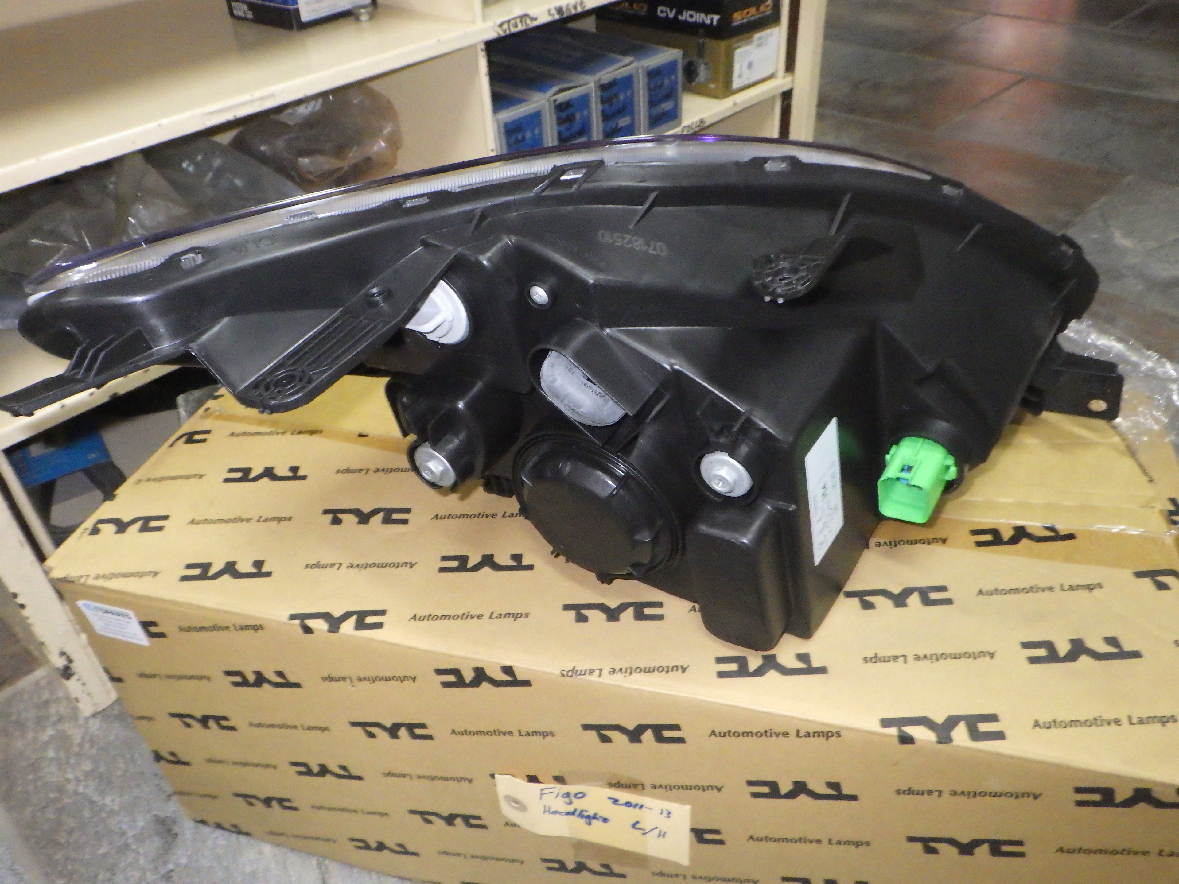 Ford Figo 2011-2013 Left Headlight (TYC)