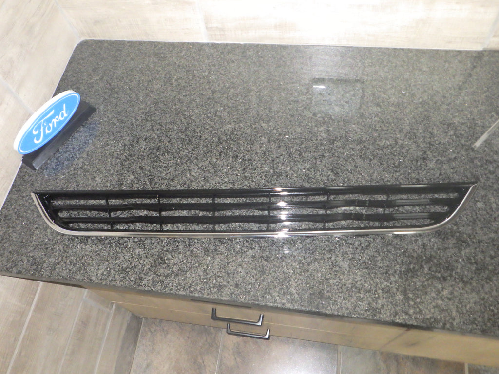Lower Bumper Grille – Ford Fiesta (2013-2018)